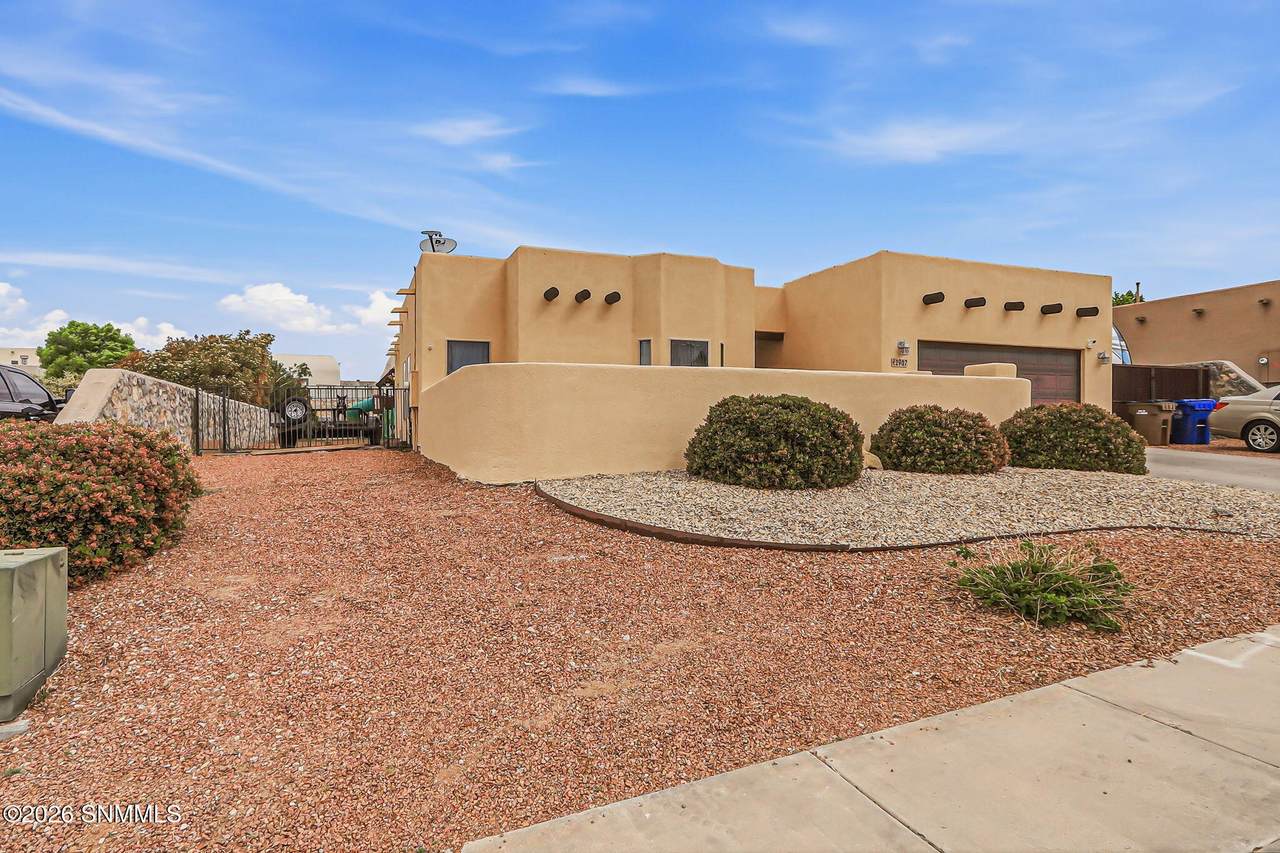 https://bt-photos.global.ssl.fastly.net/lascruces/1280_boomver_1_2601189-2.jpg