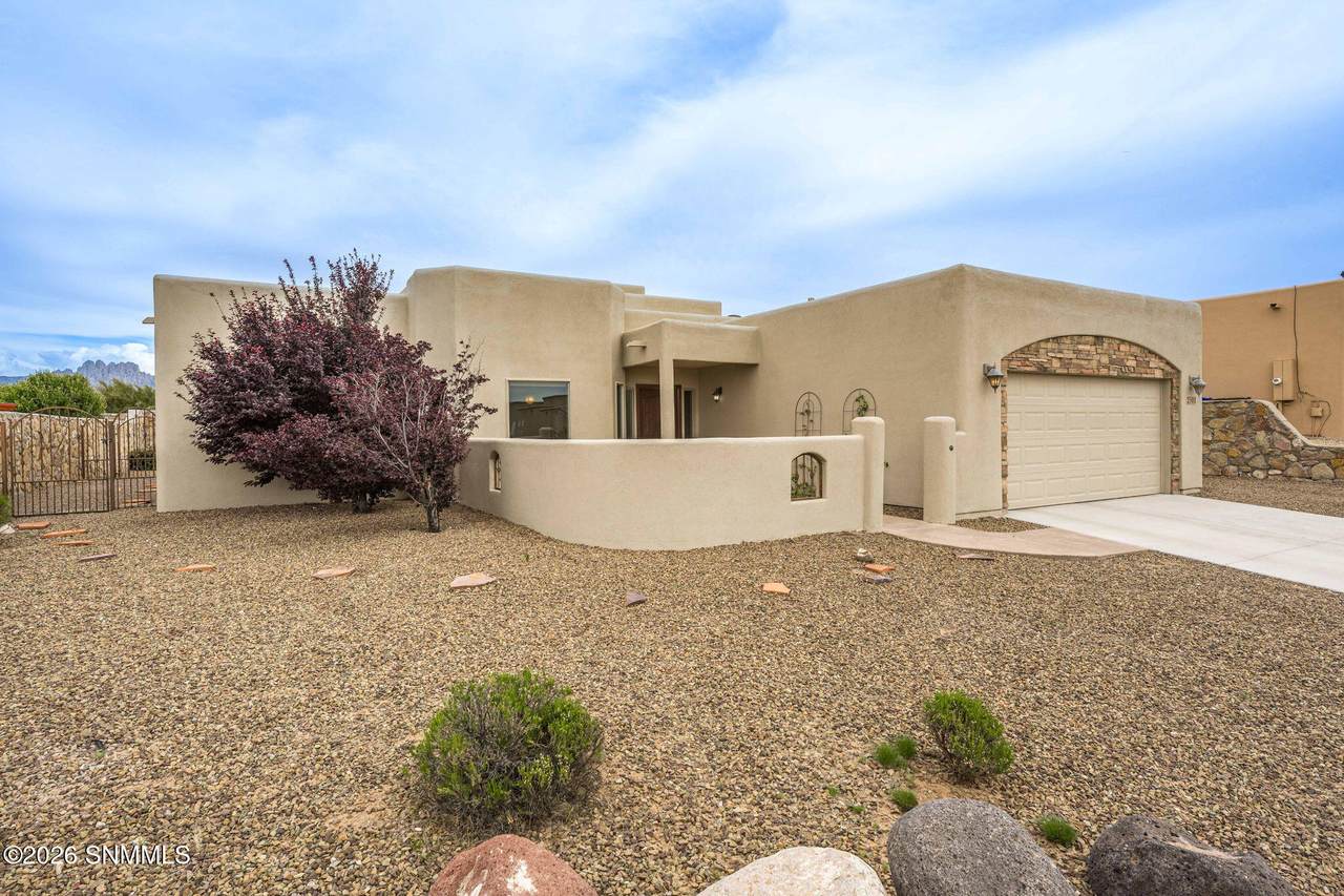 https://bt-photos.global.ssl.fastly.net/lascruces/1280_boomver_1_2601190-2.jpg