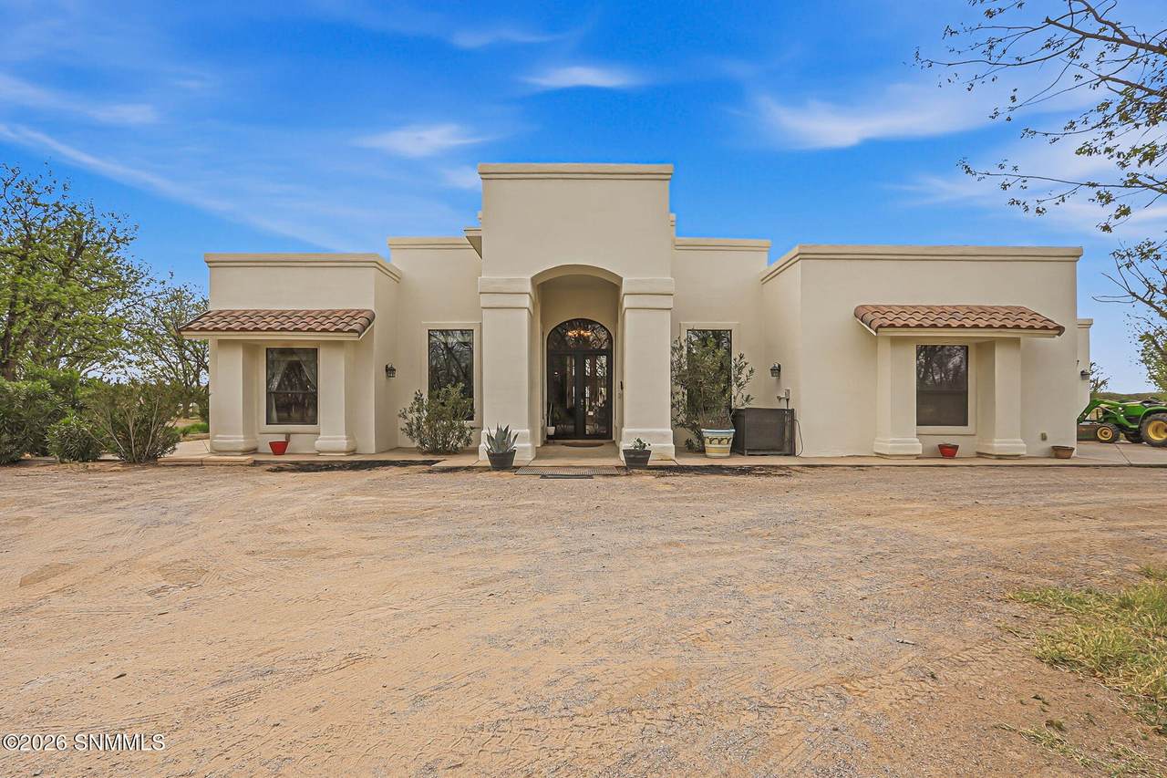 617 Wallace Road - Photo 1