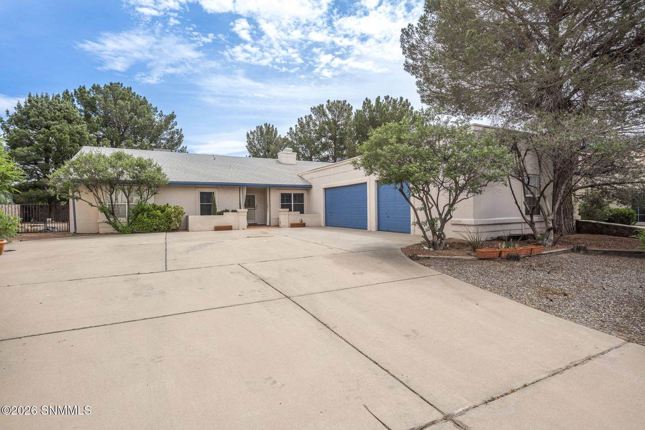 674 Cielo Bonito Court - Photo 1