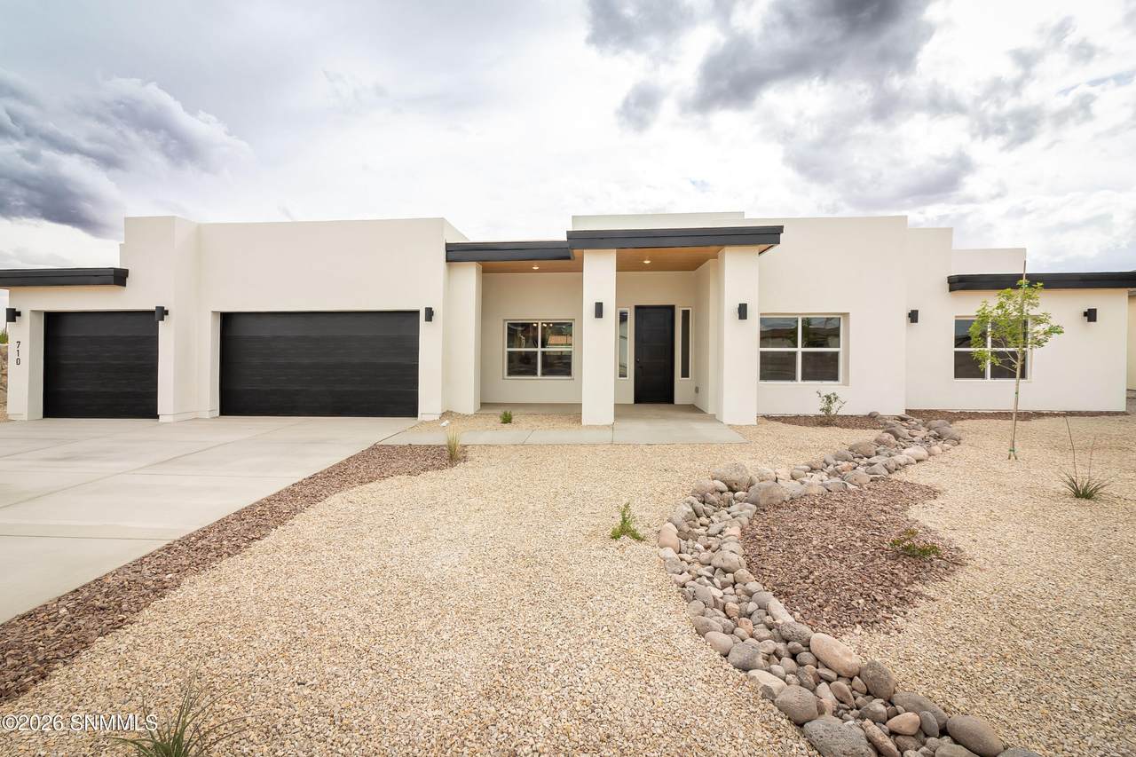 710 Appaji Court - Photo 1