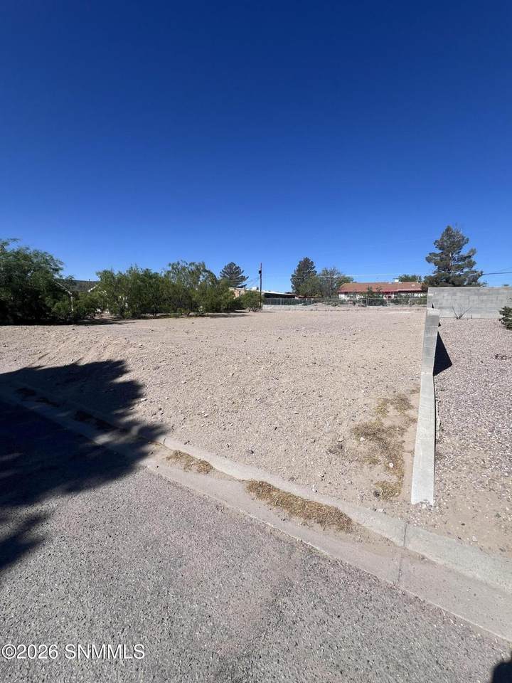 https://bt-photos.global.ssl.fastly.net/lascruces/1280_boomver_1_2601290-2.jpg