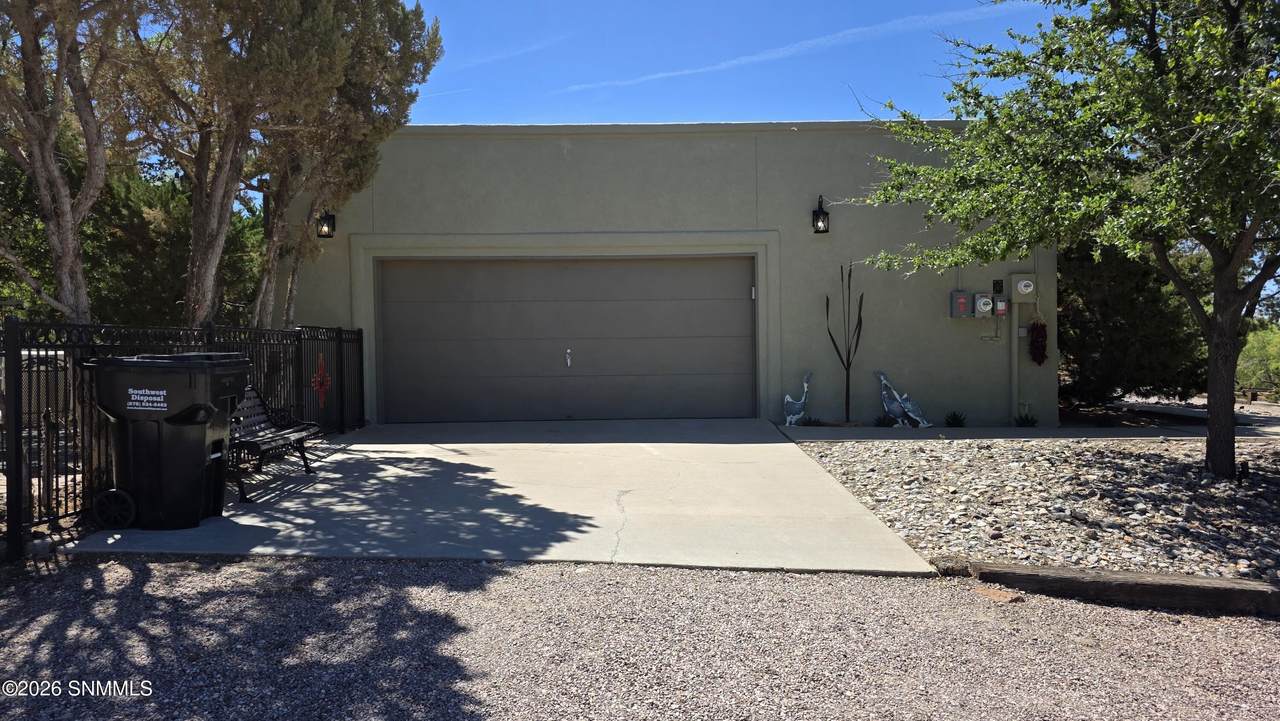 https://bt-photos.global.ssl.fastly.net/lascruces/1280_boomver_1_2601341-2.jpg