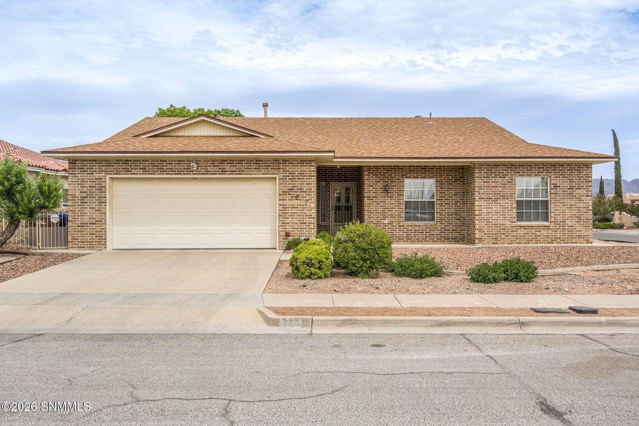 727 Mesa Point Road - Photo 1