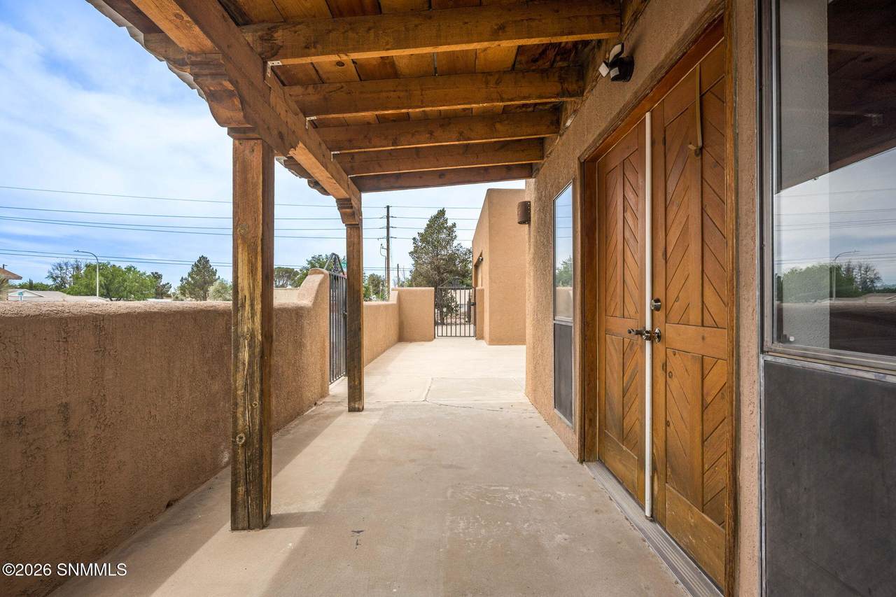 https://bt-photos.global.ssl.fastly.net/lascruces/1280_boomver_1_2601383-2.jpg