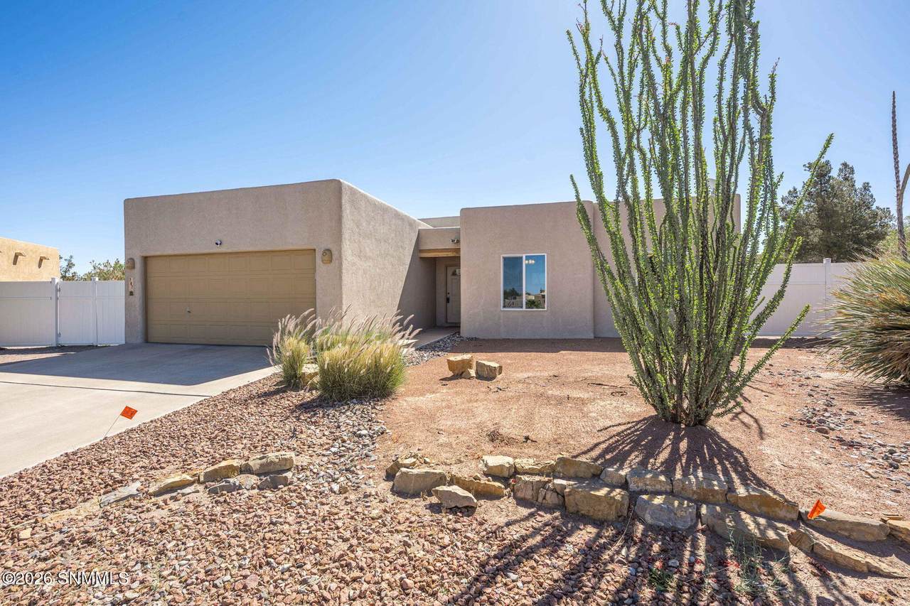 https://bt-photos.global.ssl.fastly.net/lascruces/1280_boomver_1_2601387-2.jpg