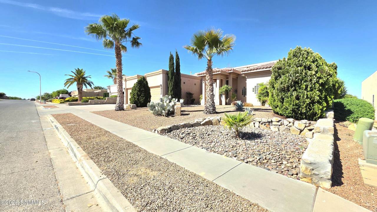 https://bt-photos.global.ssl.fastly.net/lascruces/1280_boomver_1_2601402-2.jpg