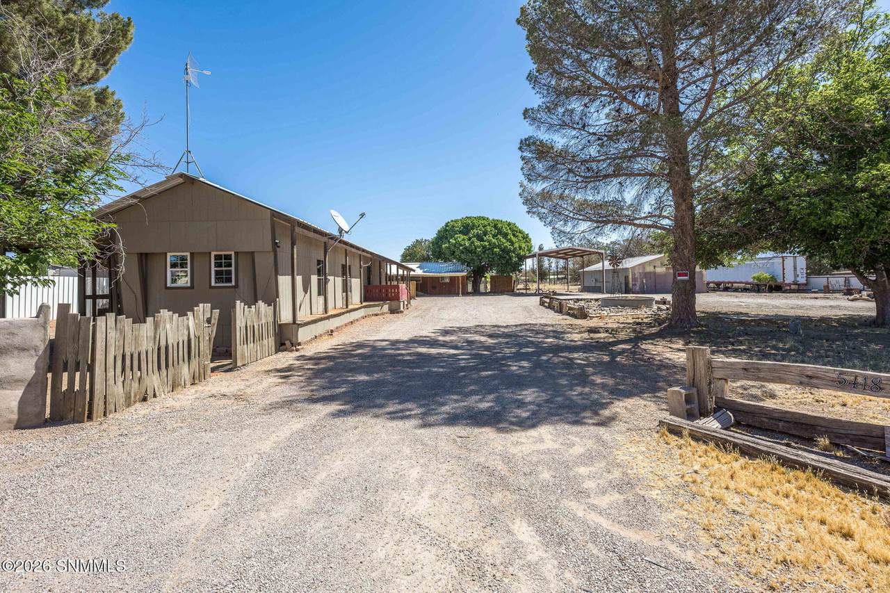 5418 Strange Road - Photo 1