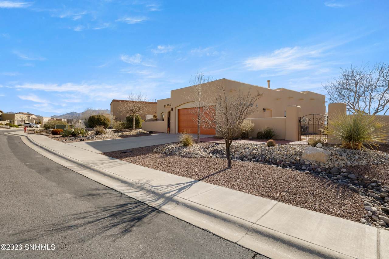 https://bt-photos.global.ssl.fastly.net/lascruces/1280_boomver_1_2601428-2.jpg