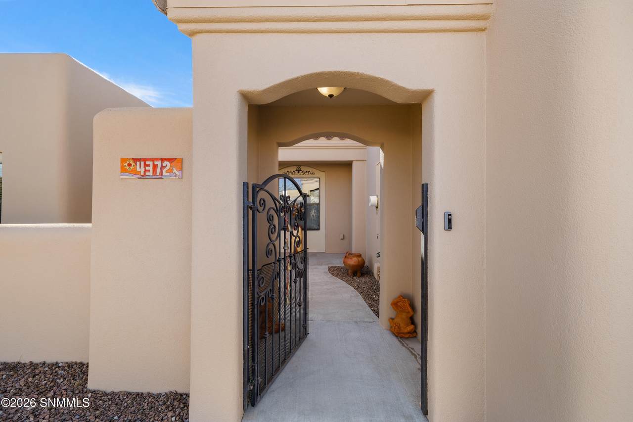 https://bt-photos.global.ssl.fastly.net/lascruces/1280_boomver_1_2601428-2.jpg
