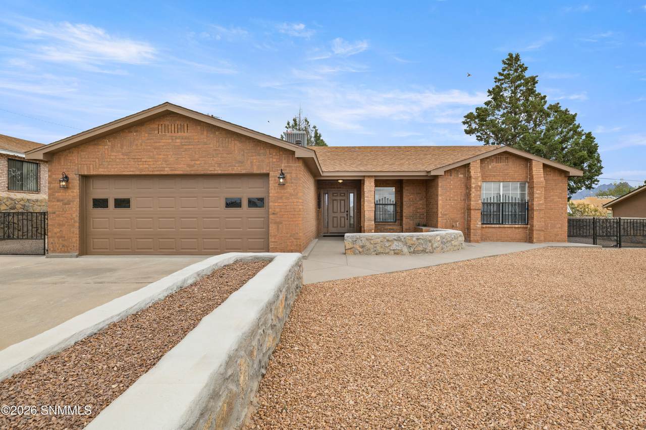 https://bt-photos.global.ssl.fastly.net/lascruces/1280_boomver_1_2601475-2.jpg
