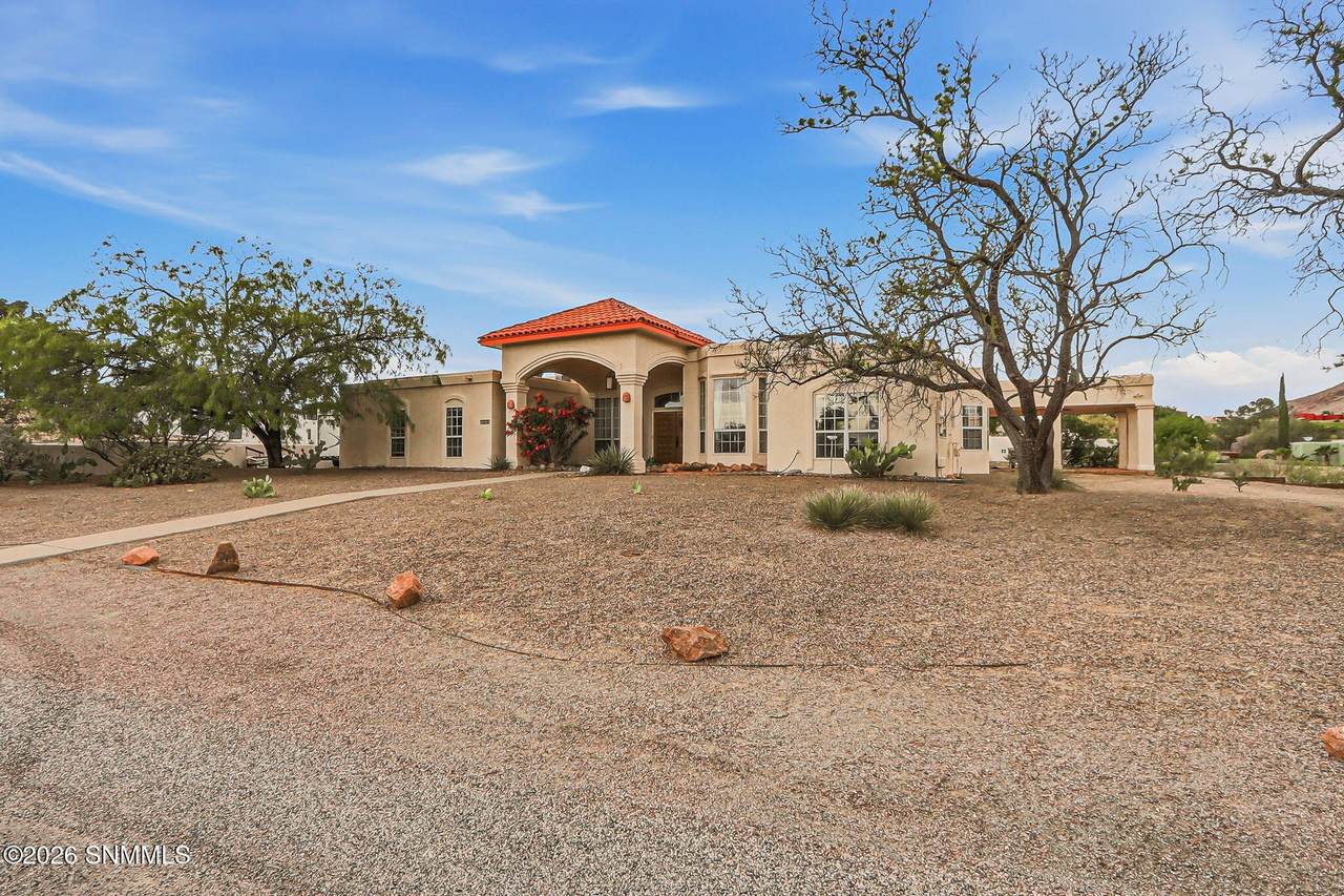 6680 Vista Hermosa - Photo 1