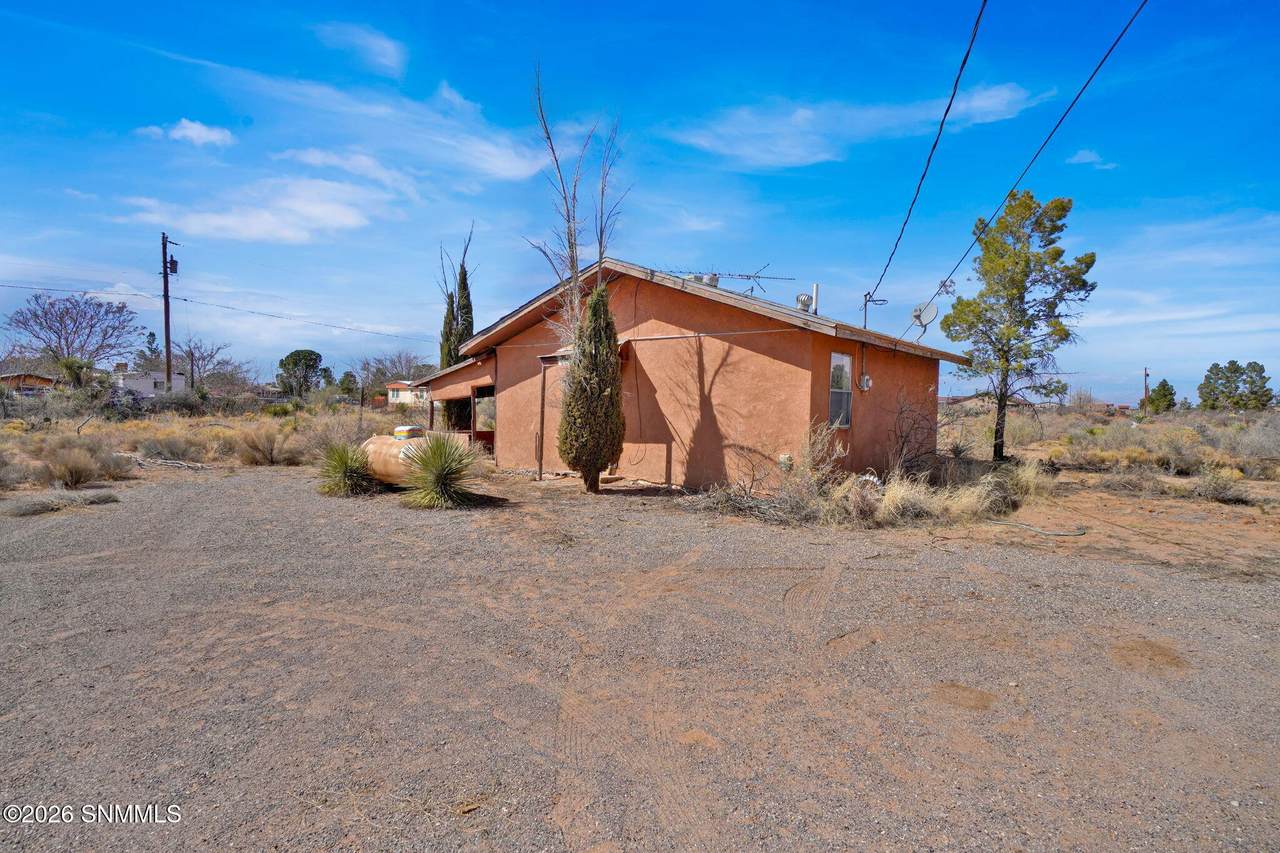 https://bt-photos.global.ssl.fastly.net/lascruces/1280_boomver_1_2601562-2.jpg