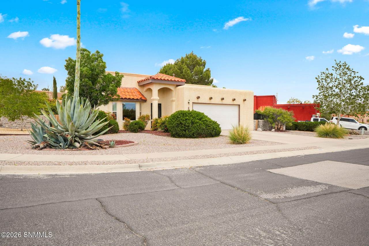 https://bt-photos.global.ssl.fastly.net/lascruces/1280_boomver_1_2601574-2.jpg