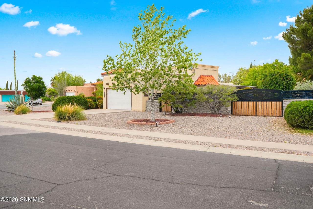 https://bt-photos.global.ssl.fastly.net/lascruces/1280_boomver_1_2601574-2.jpg