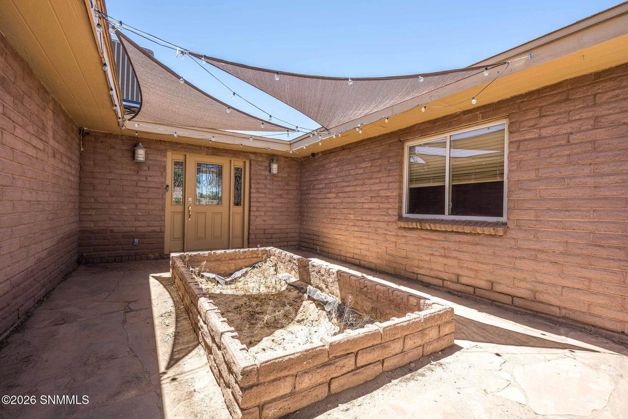 https://bt-photos.global.ssl.fastly.net/lascruces/1280_boomver_1_2601617-2.jpg