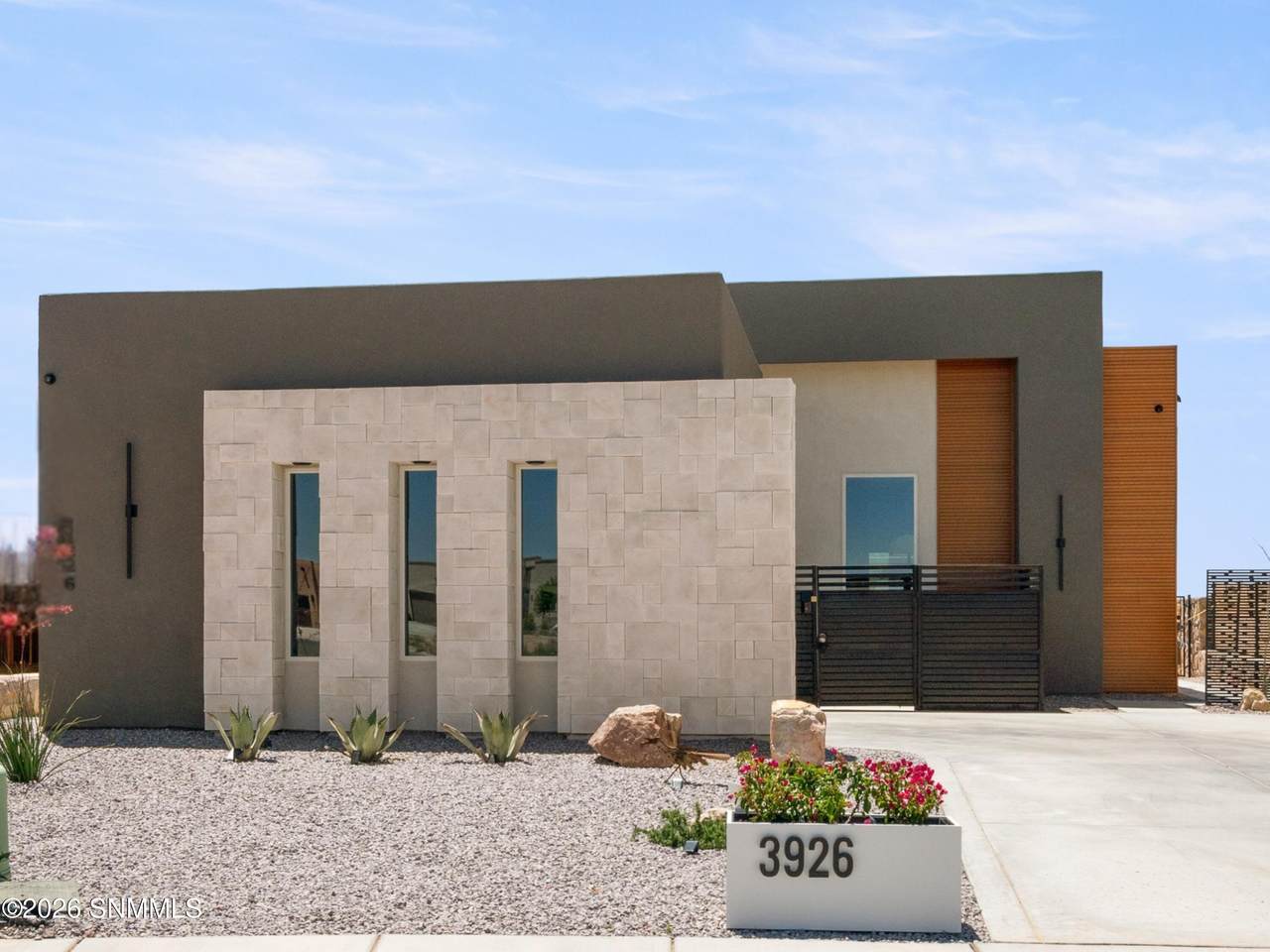 https://bt-photos.global.ssl.fastly.net/lascruces/1280_boomver_1_2601632-2.jpg