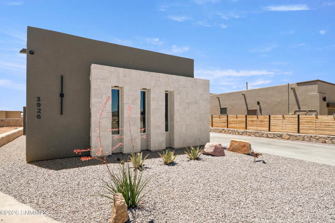 https://bt-photos.global.ssl.fastly.net/lascruces/1280_boomver_1_2601632-2.jpg