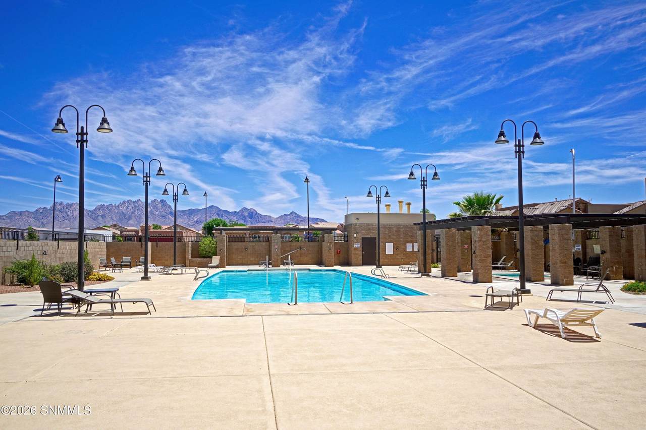 https://bt-photos.global.ssl.fastly.net/lascruces/1280_boomver_1_2601646-2.jpg