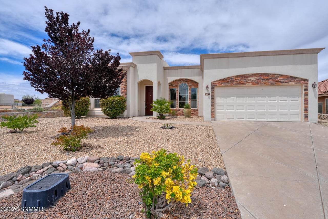 https://bt-photos.global.ssl.fastly.net/lascruces/1280_boomver_1_2601646-2.jpg