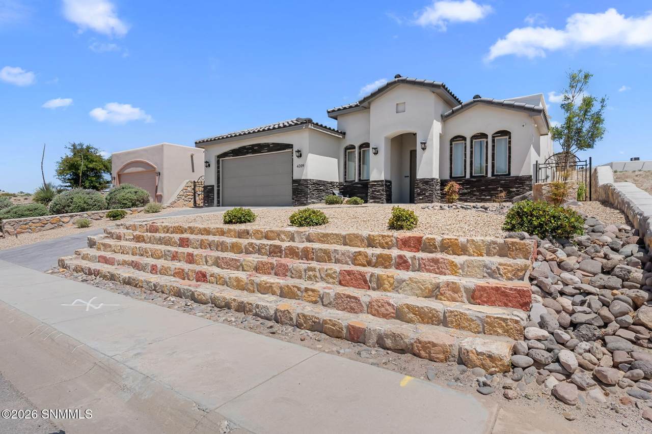 https://bt-photos.global.ssl.fastly.net/lascruces/1280_boomver_1_2601647-2.jpg