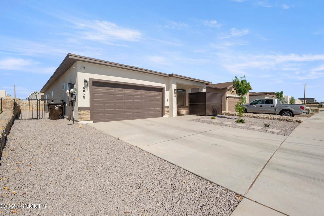 https://bt-photos.global.ssl.fastly.net/lascruces/1280_boomver_1_2601653-2.jpg