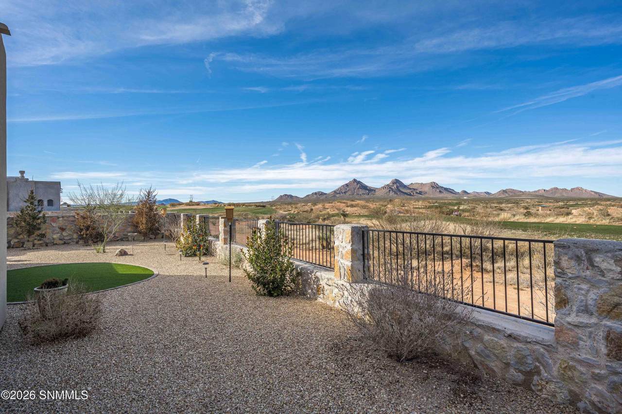 https://bt-photos.global.ssl.fastly.net/lascruces/1280_boomver_1_2601694-2.jpg