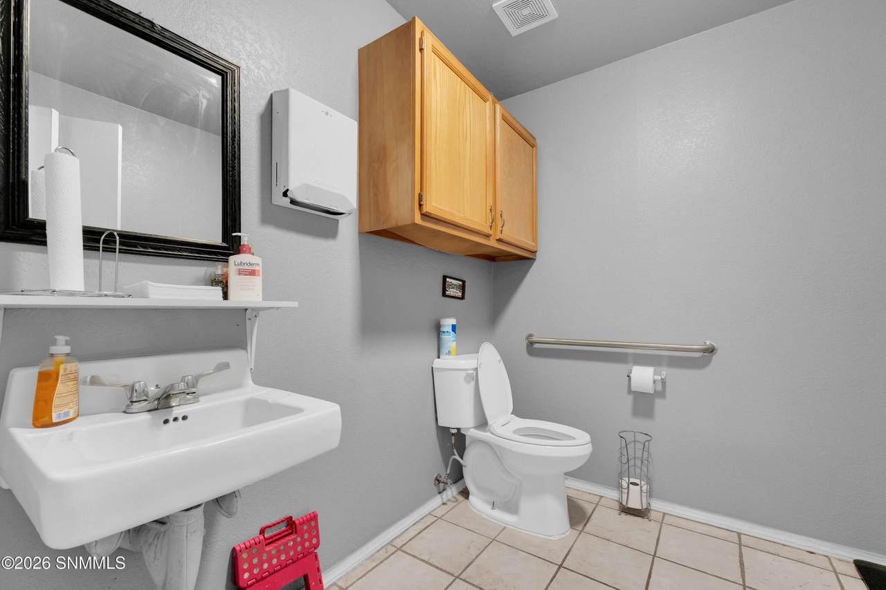 https://bt-photos.global.ssl.fastly.net/lascruces/1280_boomver_1_2601705-2.jpg