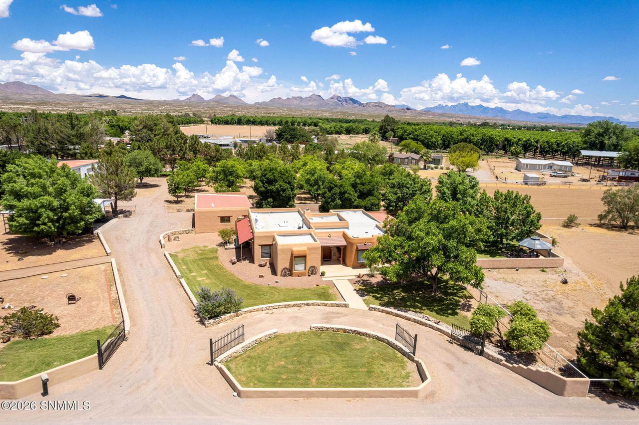 https://bt-photos.global.ssl.fastly.net/lascruces/1280_boomver_1_2601717-2.jpg