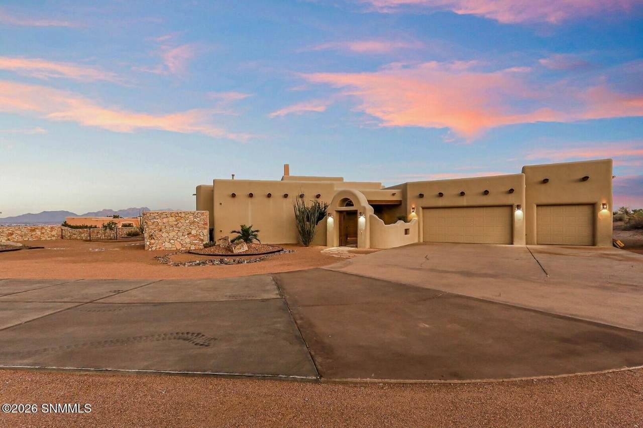 https://bt-photos.global.ssl.fastly.net/lascruces/1280_boomver_1_2601752-2.jpg