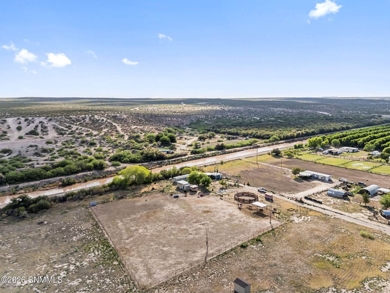 https://bt-photos.global.ssl.fastly.net/lascruces/1280_boomver_1_2601765-2.jpg
