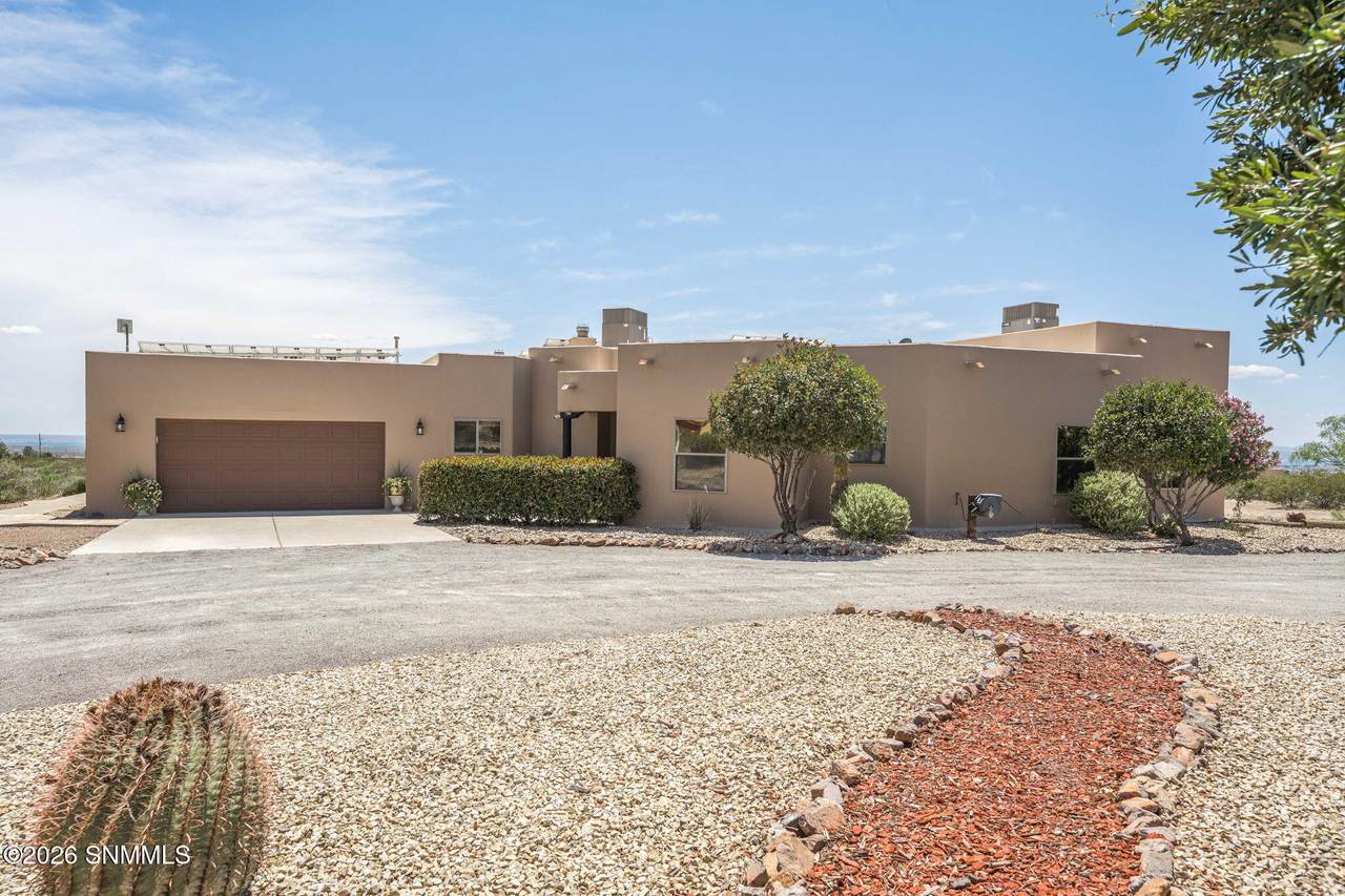 https://bt-photos.global.ssl.fastly.net/lascruces/1280_boomver_1_2601792-2.jpg
