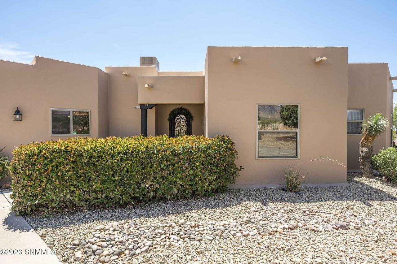 https://bt-photos.global.ssl.fastly.net/lascruces/1280_boomver_1_2601792-2.jpg