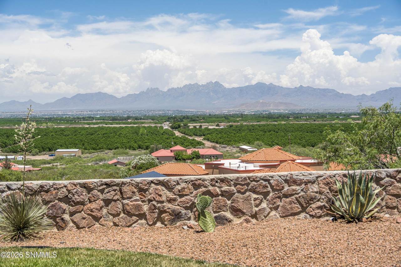https://bt-photos.global.ssl.fastly.net/lascruces/1280_boomver_1_2601793-2.jpg