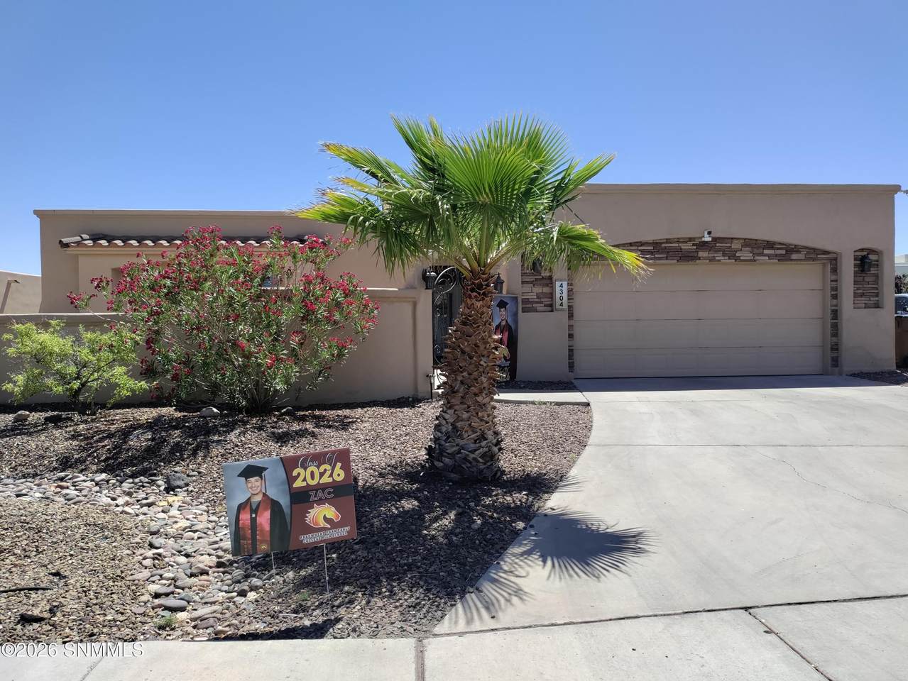 4304 Calle Bonita Lane - Photo 1