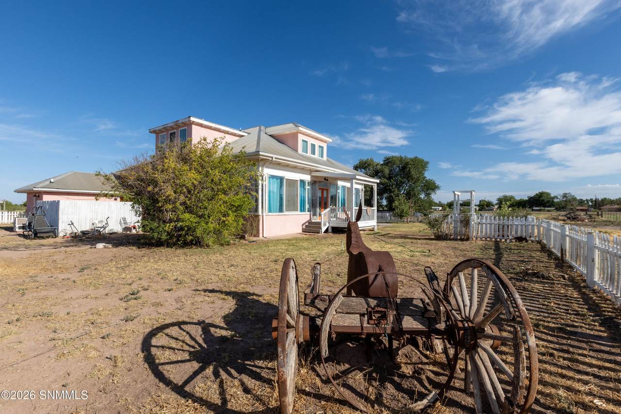 https://bt-photos.global.ssl.fastly.net/lascruces/1280_boomver_1_2601807-2.jpg