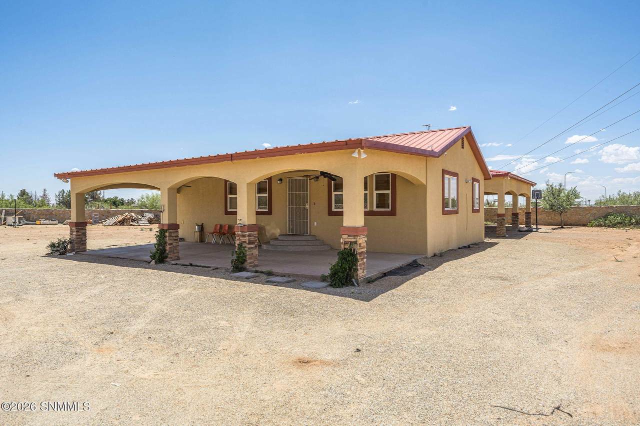 https://bt-photos.global.ssl.fastly.net/lascruces/1280_boomver_1_2601882-2.jpg