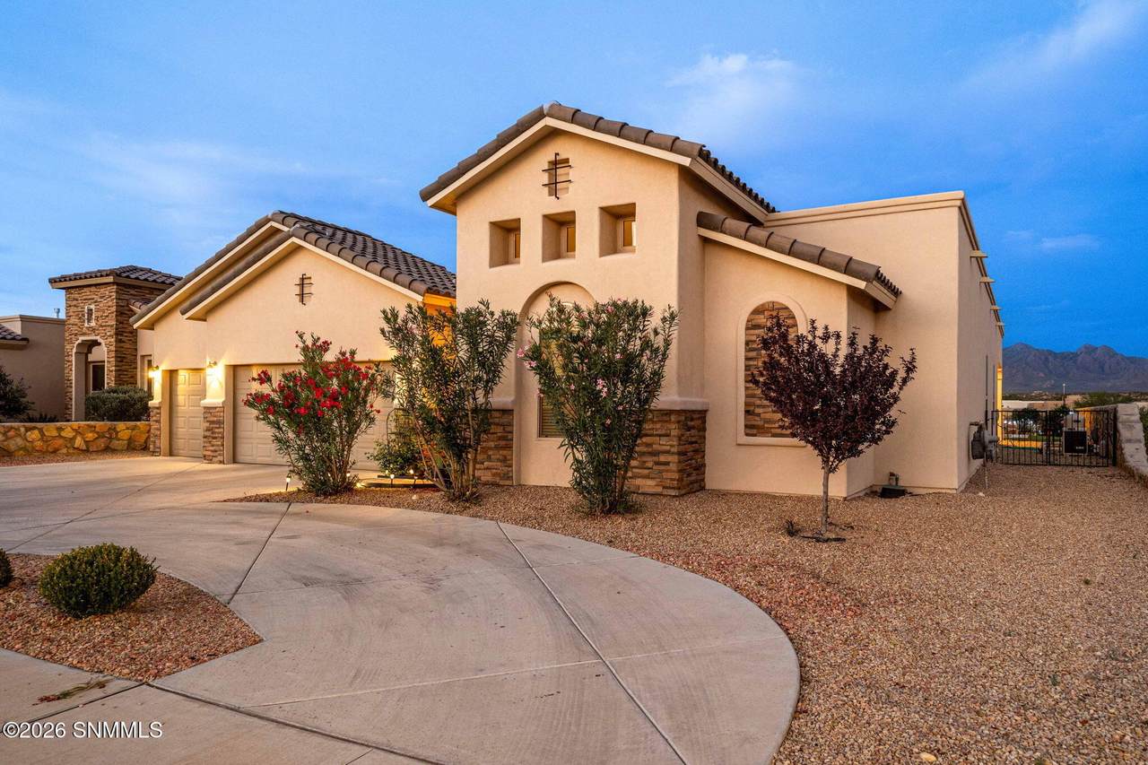 https://bt-photos.global.ssl.fastly.net/lascruces/1280_boomver_1_2601884-2.jpg