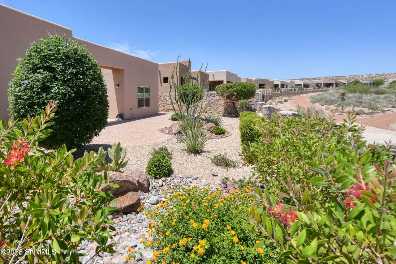 https://bt-photos.global.ssl.fastly.net/lascruces/1280_boomver_1_2601899-2.jpg