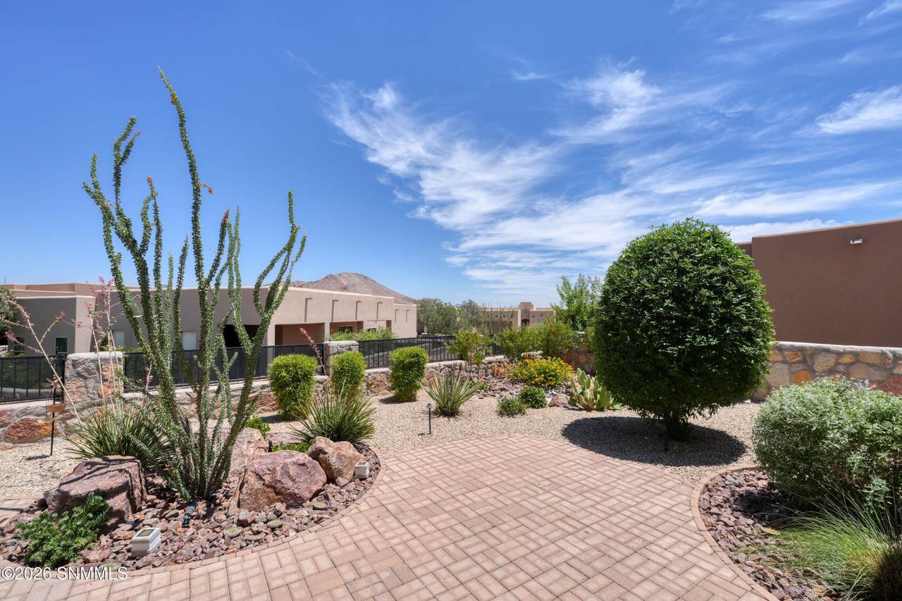 https://bt-photos.global.ssl.fastly.net/lascruces/1280_boomver_1_2601899-2.jpg
