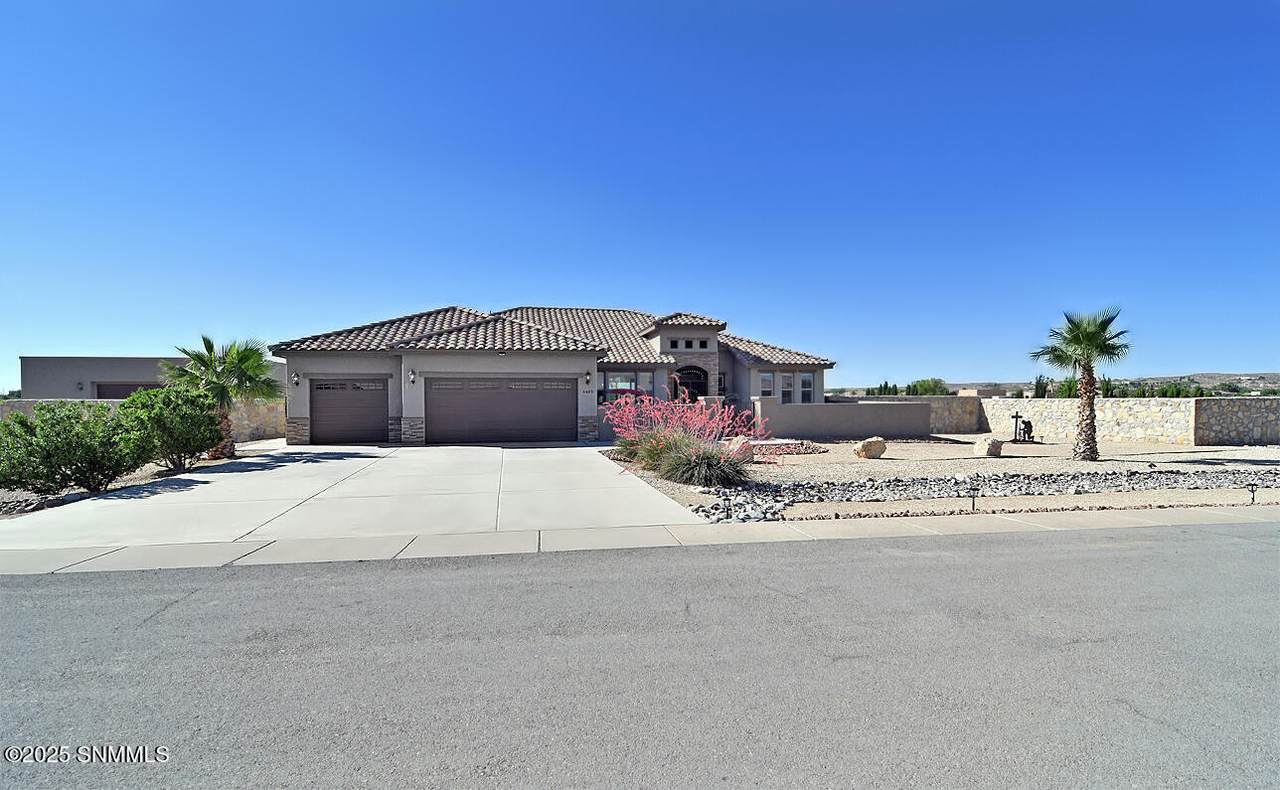 4425 Dulcinea Drive - Photo 1