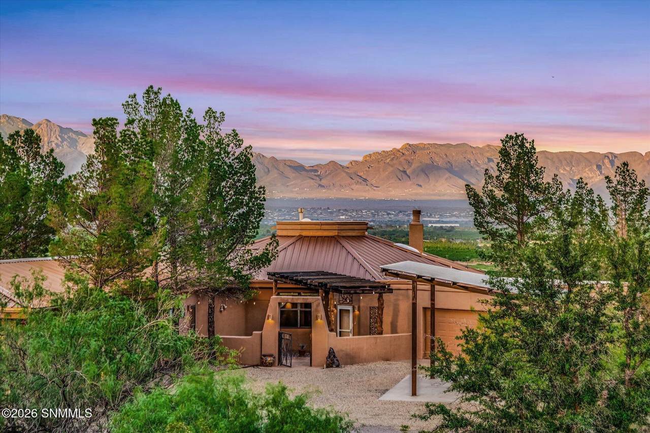 https://bt-photos.global.ssl.fastly.net/lascruces/1280_boomver_1_2601952-2.jpg