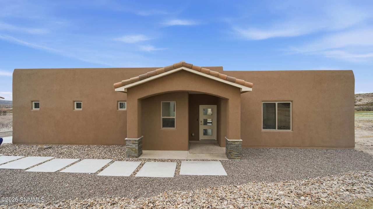 https://bt-photos.global.ssl.fastly.net/lascruces/1280_boomver_1_2602025-2.jpg