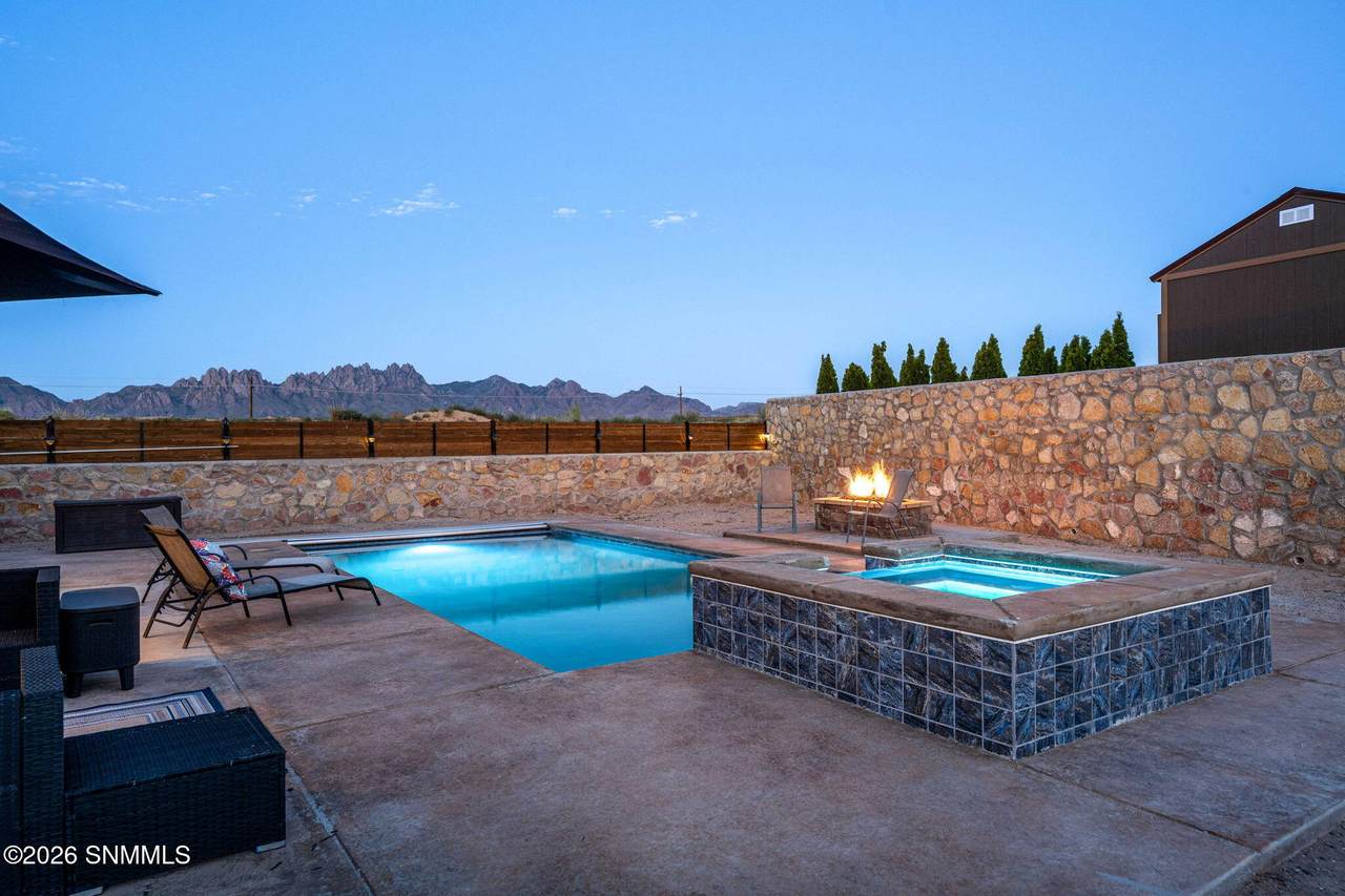 4658 Glenwood Court - Photo 1