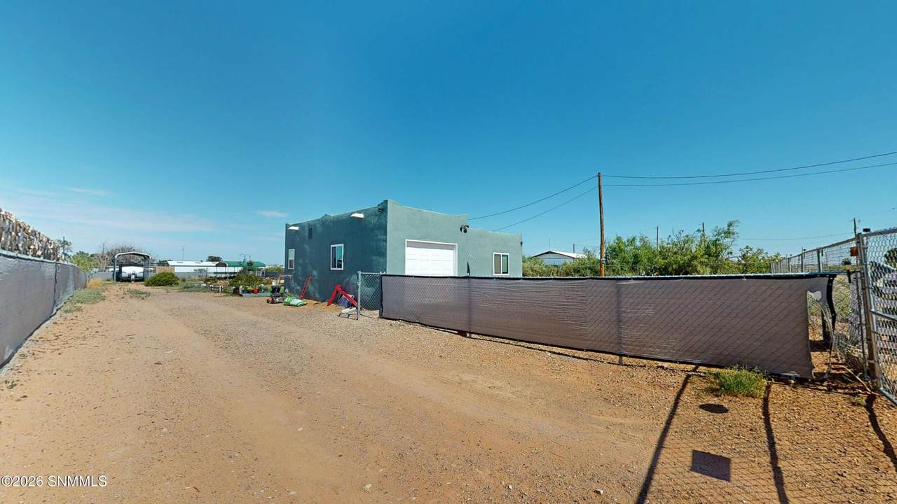 https://bt-photos.global.ssl.fastly.net/lascruces/1280_boomver_1_2602069-2.jpg