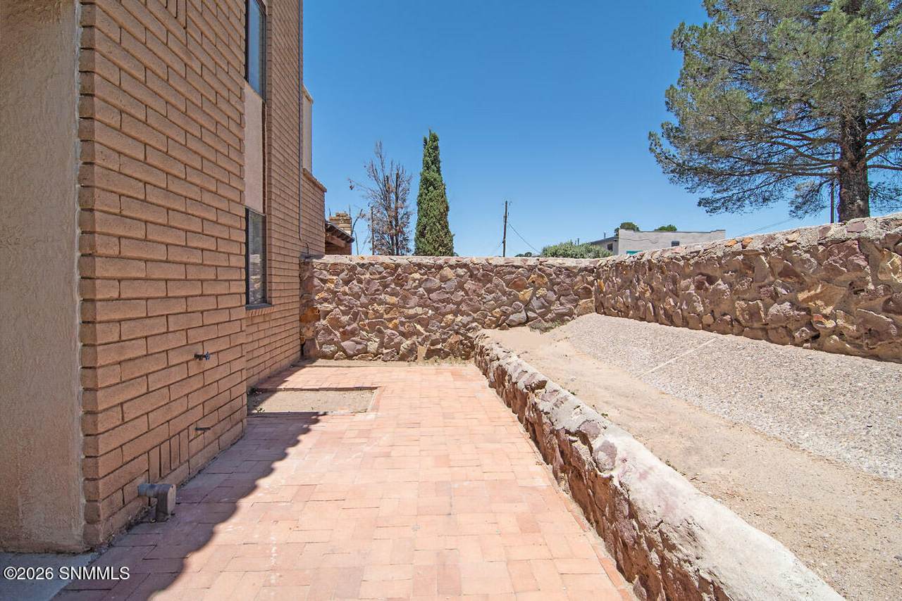 https://bt-photos.global.ssl.fastly.net/lascruces/1280_boomver_1_2602071-2.jpg