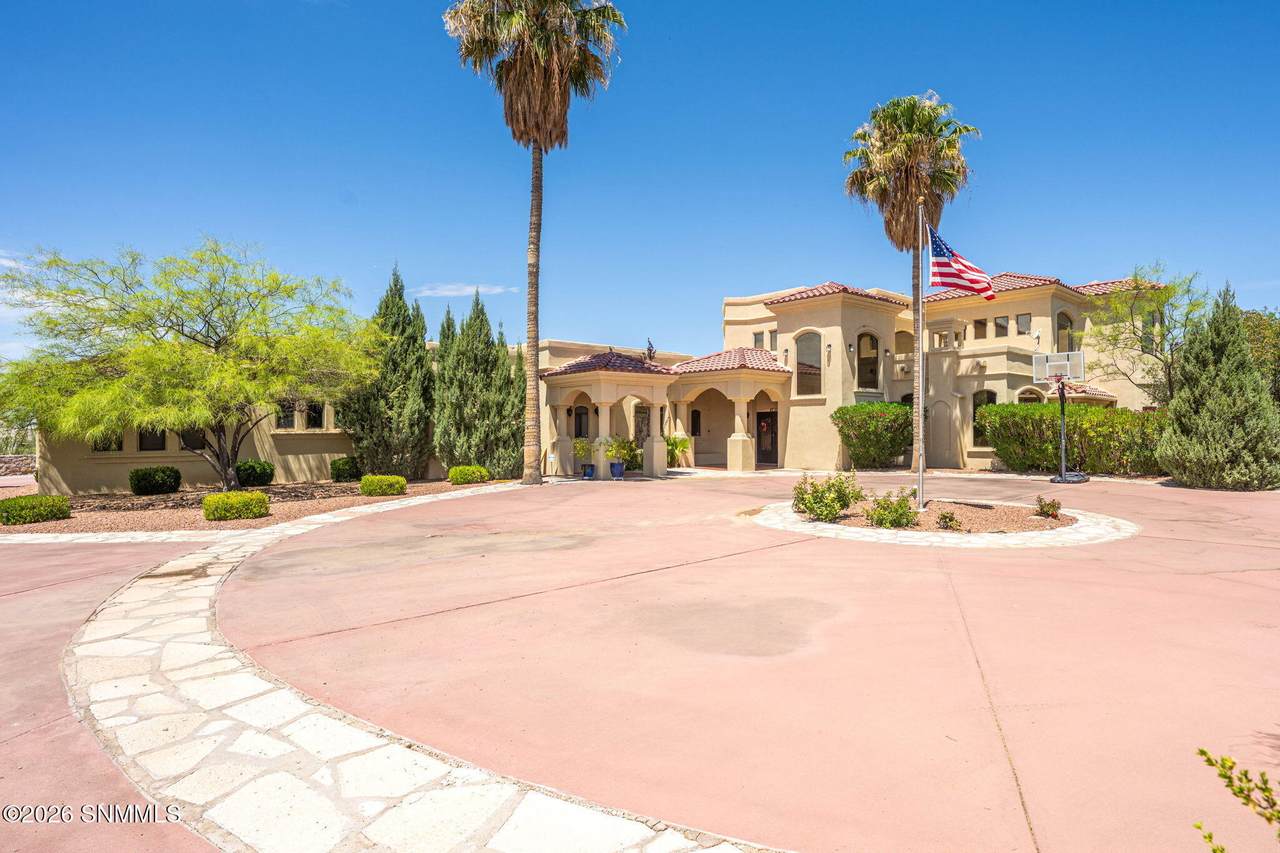 4331 Superstition Drive - Photo 1