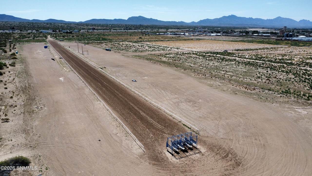 https://bt-photos.global.ssl.fastly.net/lascruces/1280_boomver_1_2602094-2.jpg