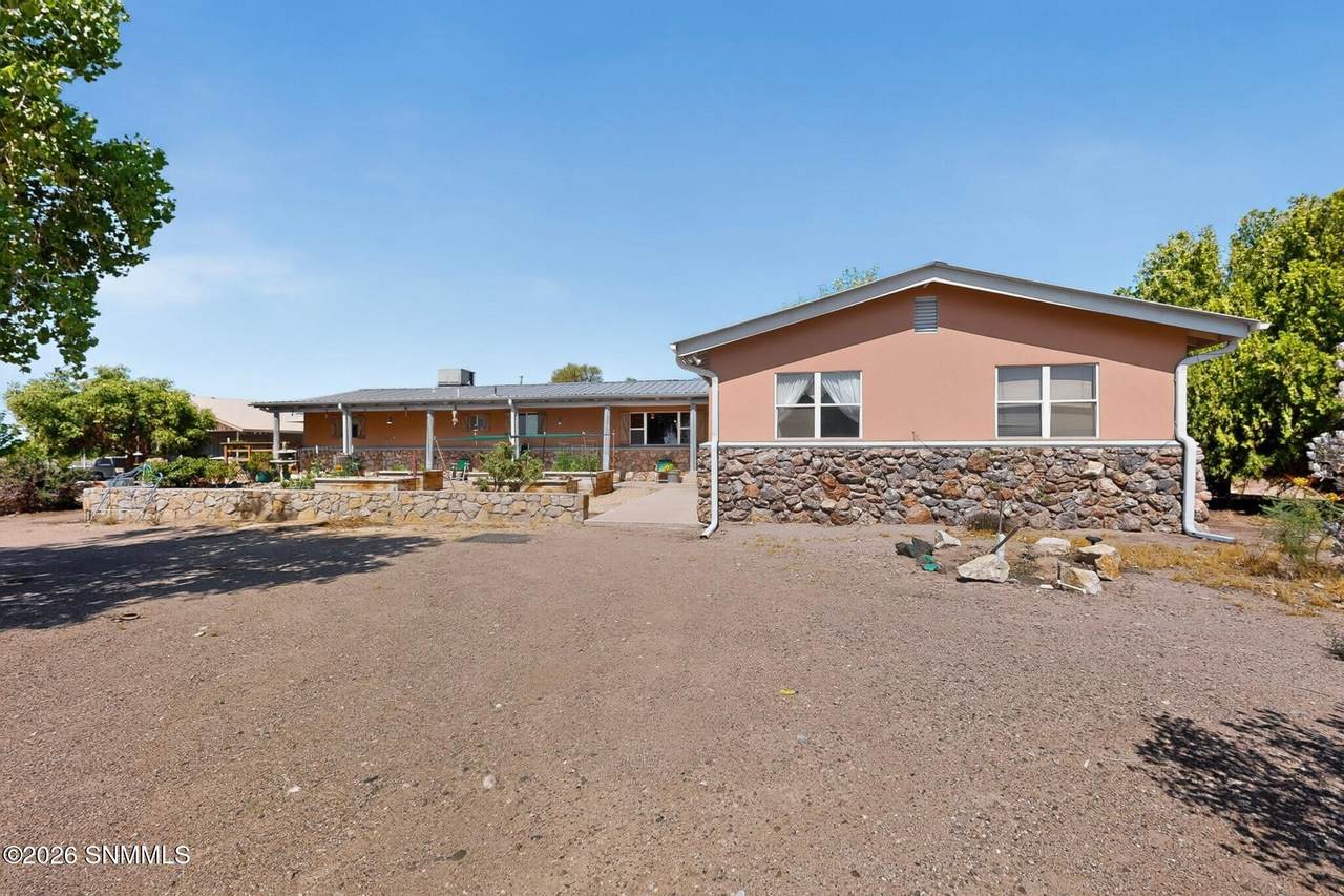 https://bt-photos.global.ssl.fastly.net/lascruces/1280_boomver_1_2602120-2.jpg