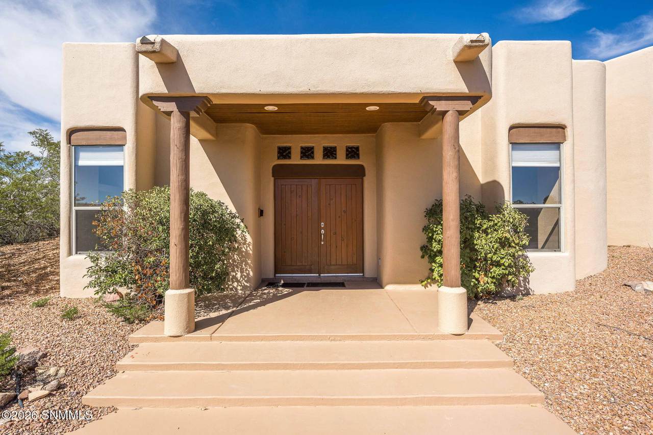 https://bt-photos.global.ssl.fastly.net/lascruces/1280_boomver_1_2602156-2.jpg